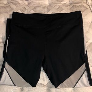 Fabletics  athletic leggings